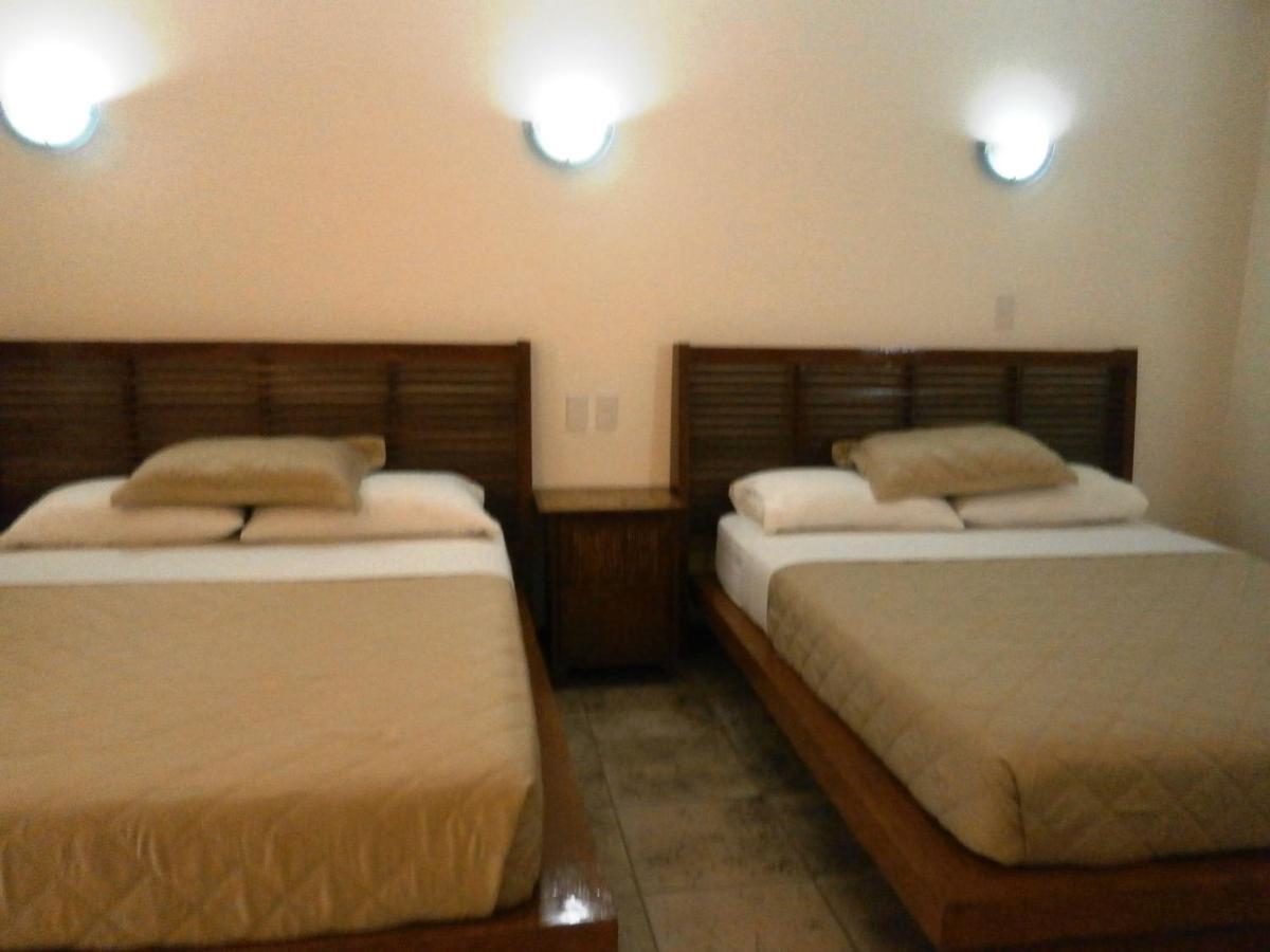 Beachcomber Resort Balabag  Экстерьер фото